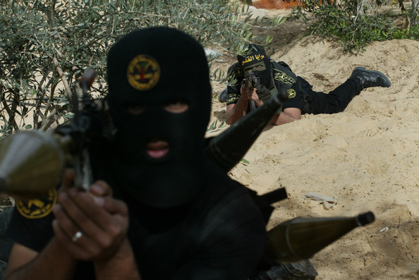 Palestinian+Islamic+Jihad+Fighters+Training+eDWahbVN2val.jpg