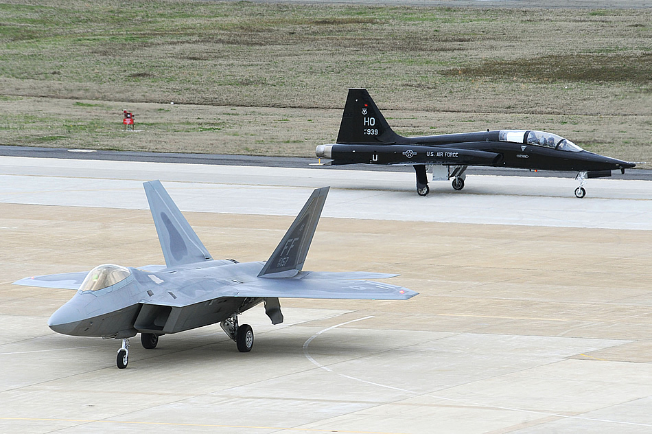 t-38-f-22-04-2011.jpg