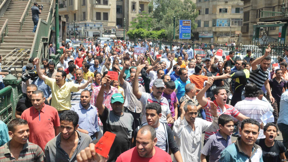 130628144310_egypt_protests4_976x549_bbc.jpg