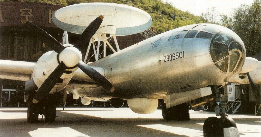 Tu-4-AWACS-Chin.jpg