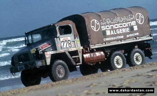 LE-CAMION-SONACOM-VAINQUEUR-DU-DAKAR-EN-1980-une.jpg