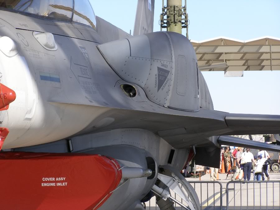 F-16-60-4.jpg