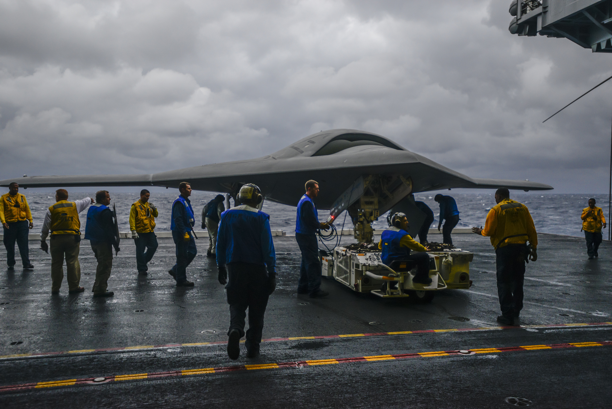 The-X-47B-aboard-USS-Harry-S.-Truman-02.jpg