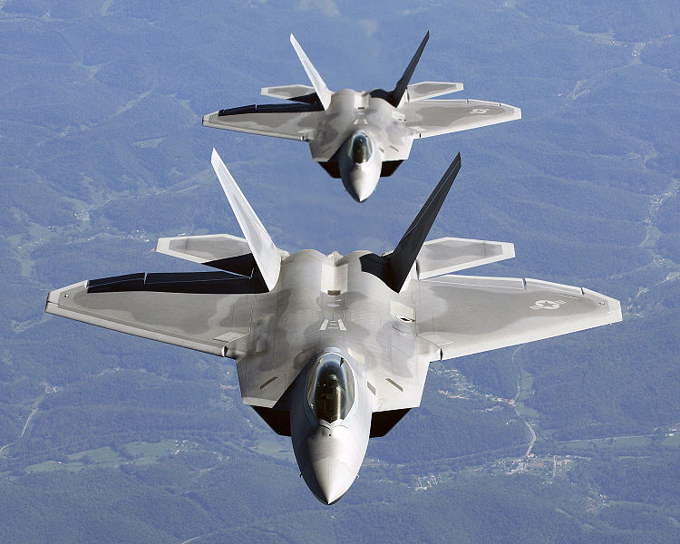 750px-two_f-22a_raptor_in_column_flight.jpg