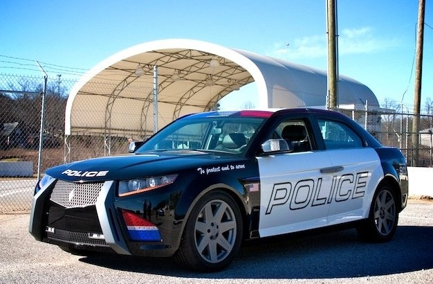 carbon-motors-e7-police-car-gets-10000-reservations-medium_8.jpg