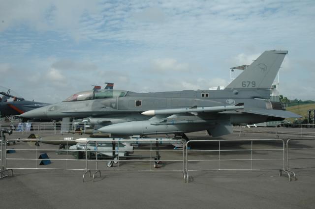 AIR_F-16D-Block-52_Singapore_Exhibition_lg.jpg