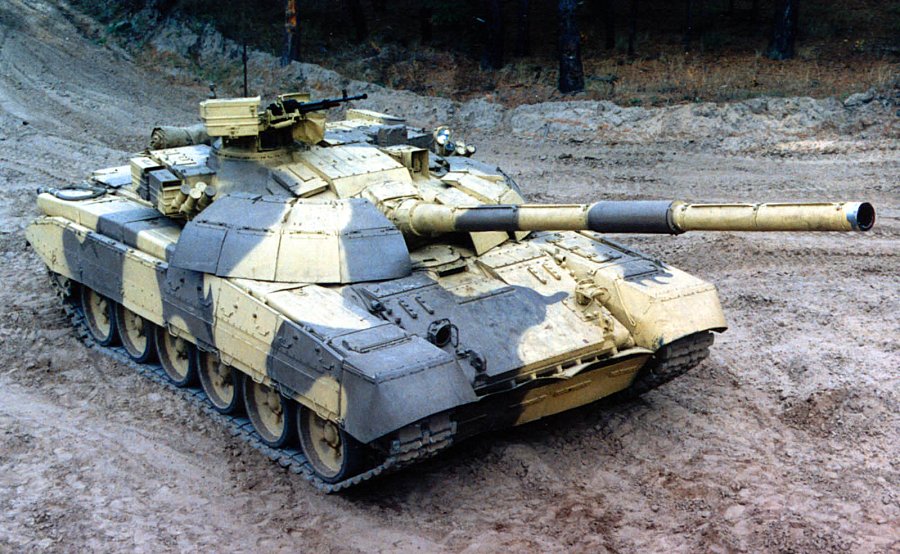 t-72ag-rightfrontabovel.jpg