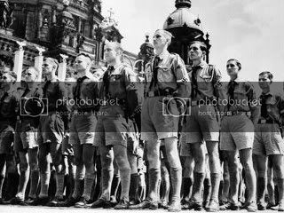 Hitleryouthonparade.jpg