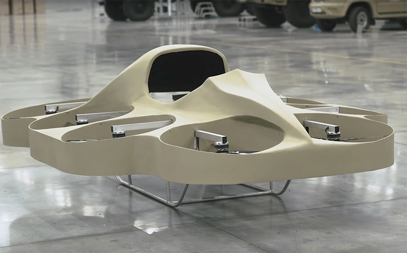 kalashnikov-flying-car-hovercycle-designboom-006.jpg