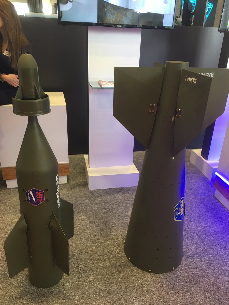 X05VXO.jpg