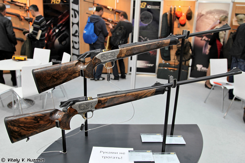 ArmsAndHunting2012-36-L.jpg