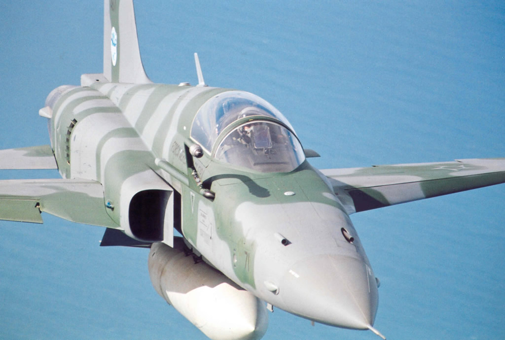 AIR_F-5_Brazil_Embraer_lg.jpg