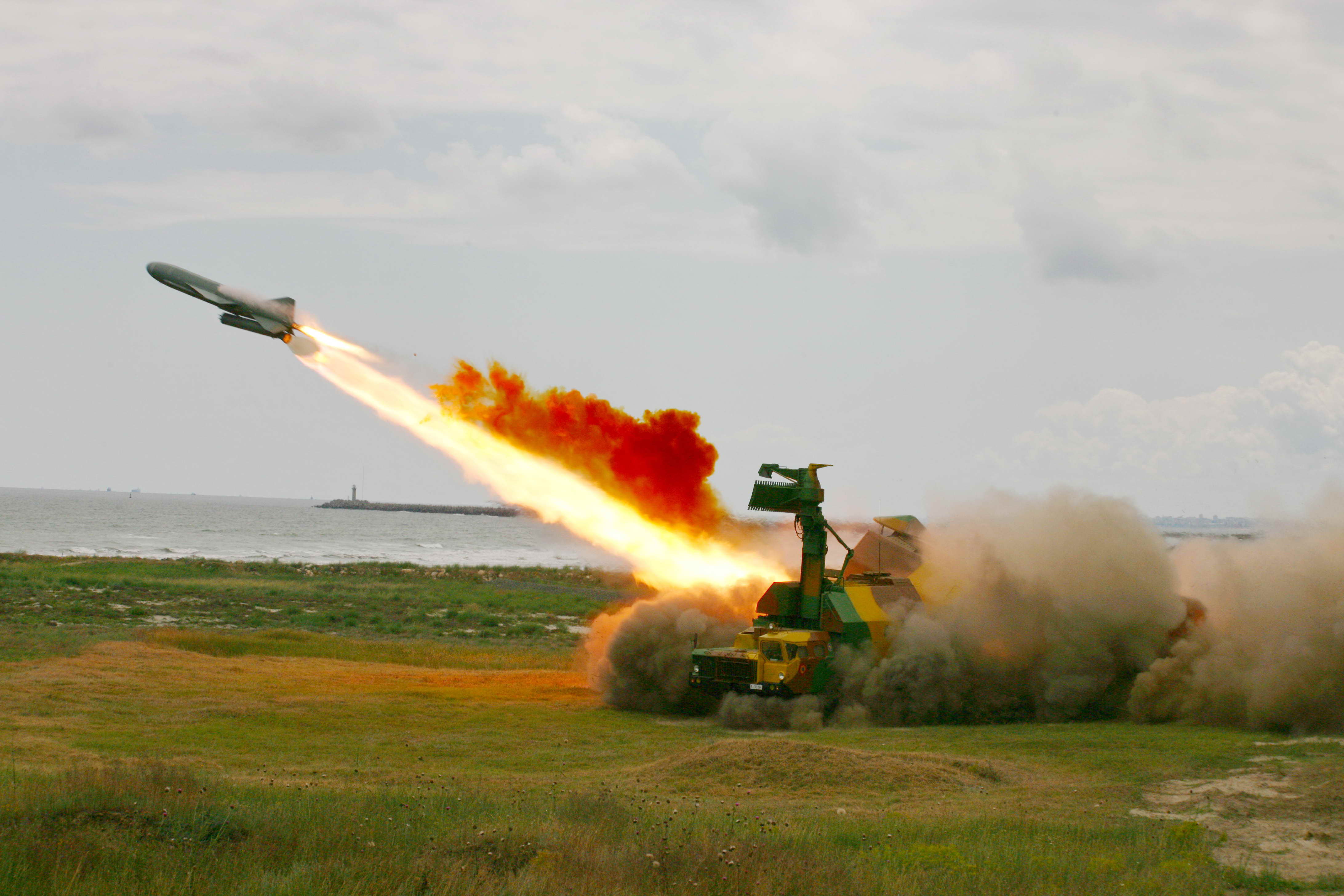 Romanian_4K51_Rubezh_missile_launch.jpg
