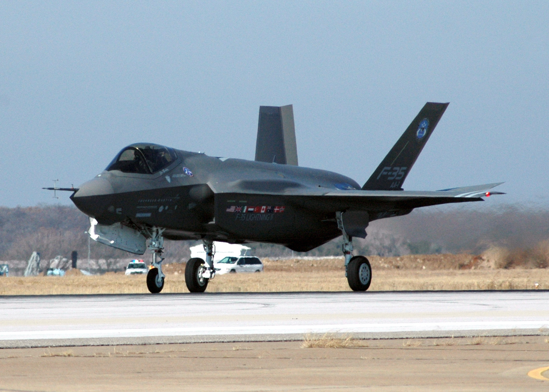 F35A_Prototyp_AA1_3.jpg