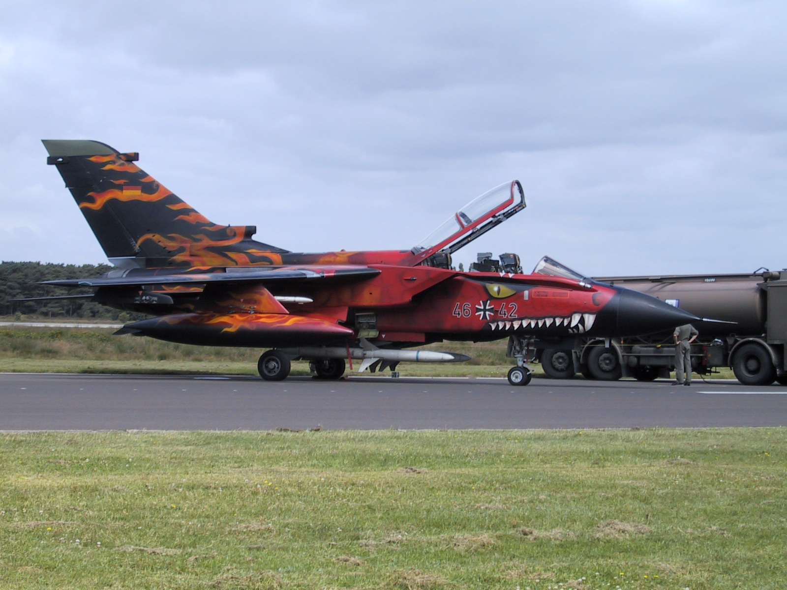 luftwaffe-panavia-tornado-ecr-kbbe.jpg