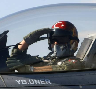 turkey-air-force-pilot_pic.png