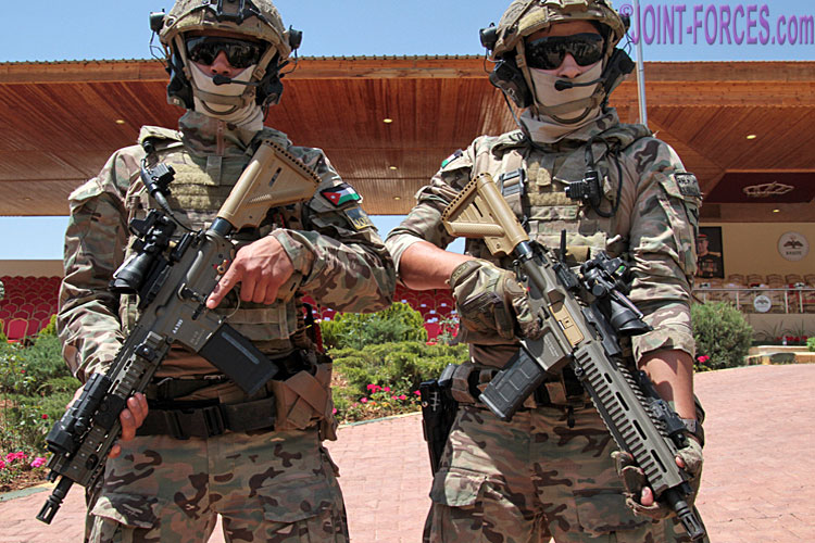 www.joint-forces.com