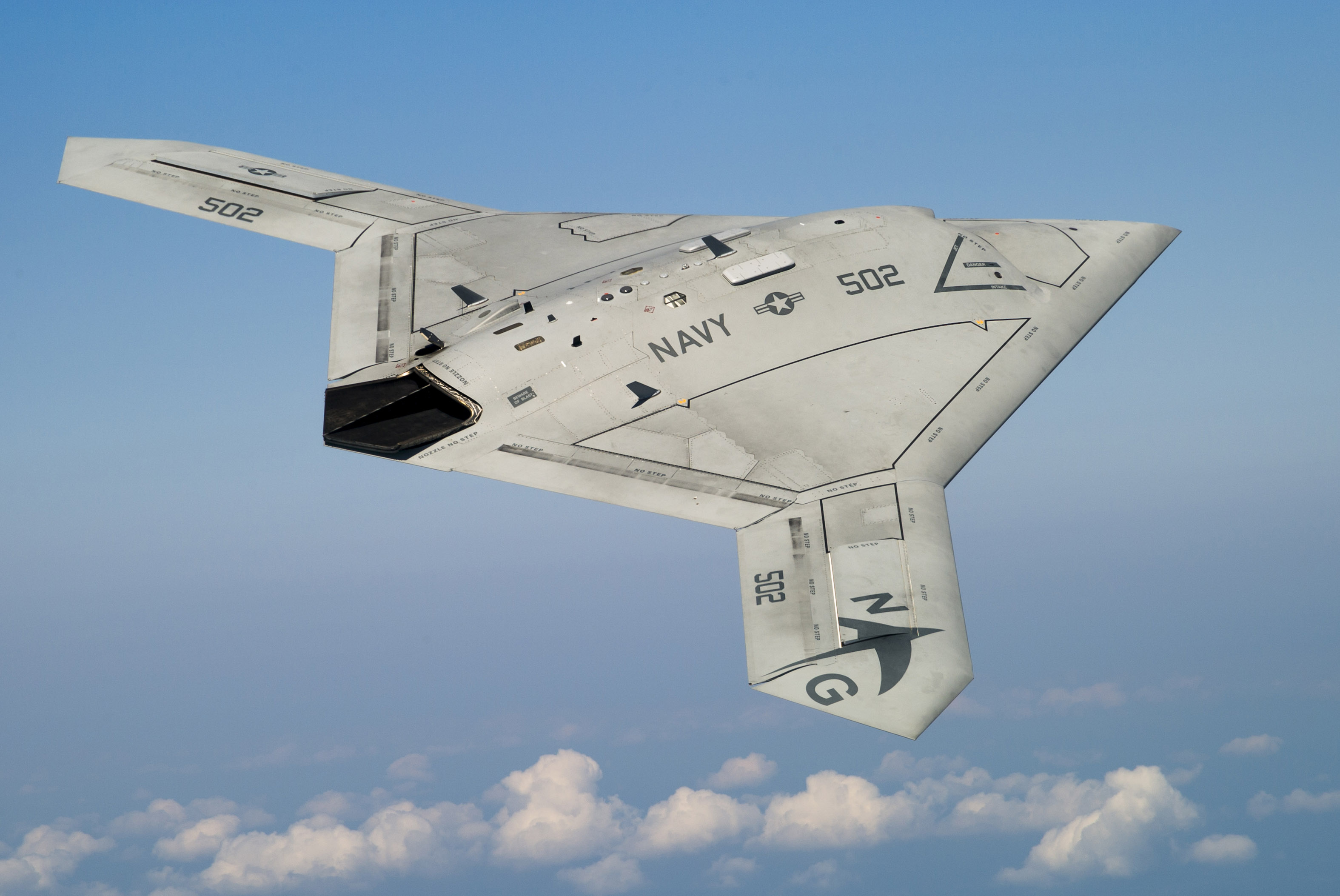 drone-experimental-x-47b.jpg