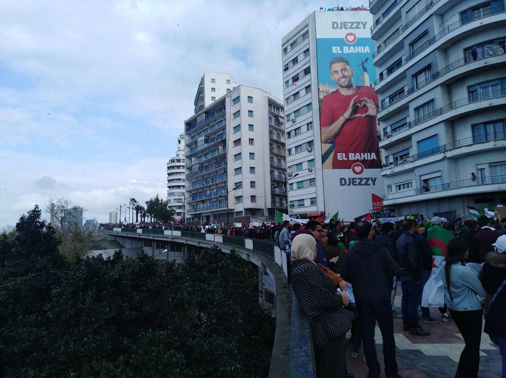 D2RulzwXQAANikR.jpg