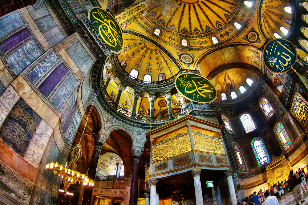 20120124114709_hagia-sophia-inside.jpg