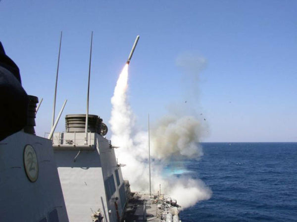 tomahawk_missiles_launching_640_19.jpg