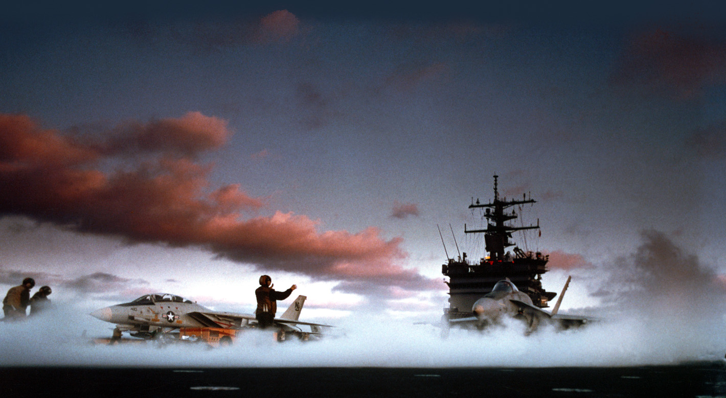 F-14_and_F-18_prepare_for_launch_cropped.jpg