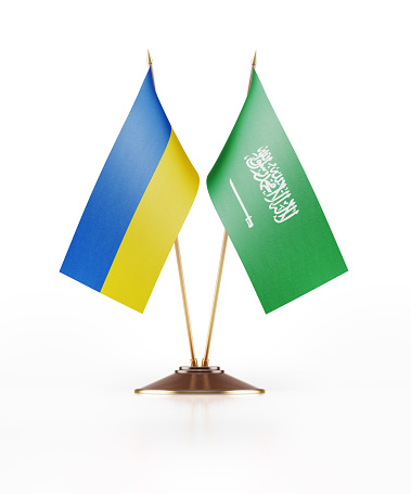 miniature-flag-of-ukraine-and-saudi-arabia-picture-id578097386
