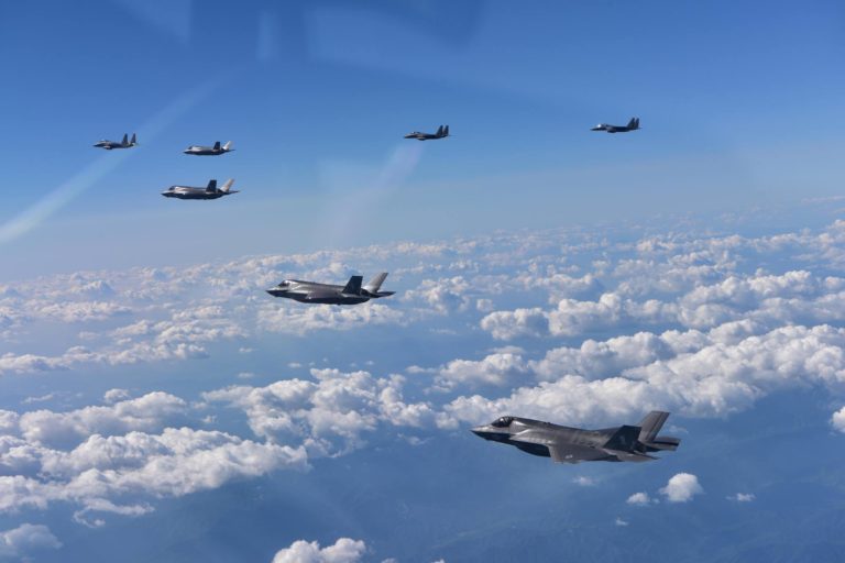 F-35B-show-of-force-Korea-768x512.jpg