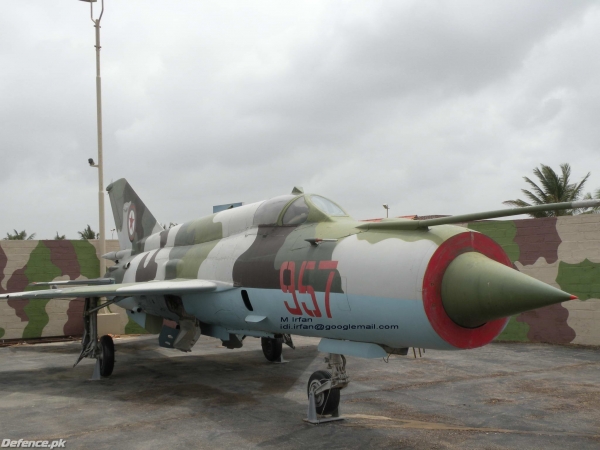 Afghan_MiG-21.jpg