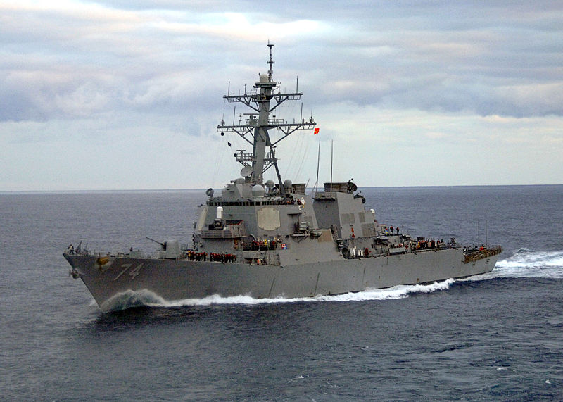 800px-McFaul_DDG74.jpg