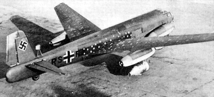 ju287v1_03.jpg