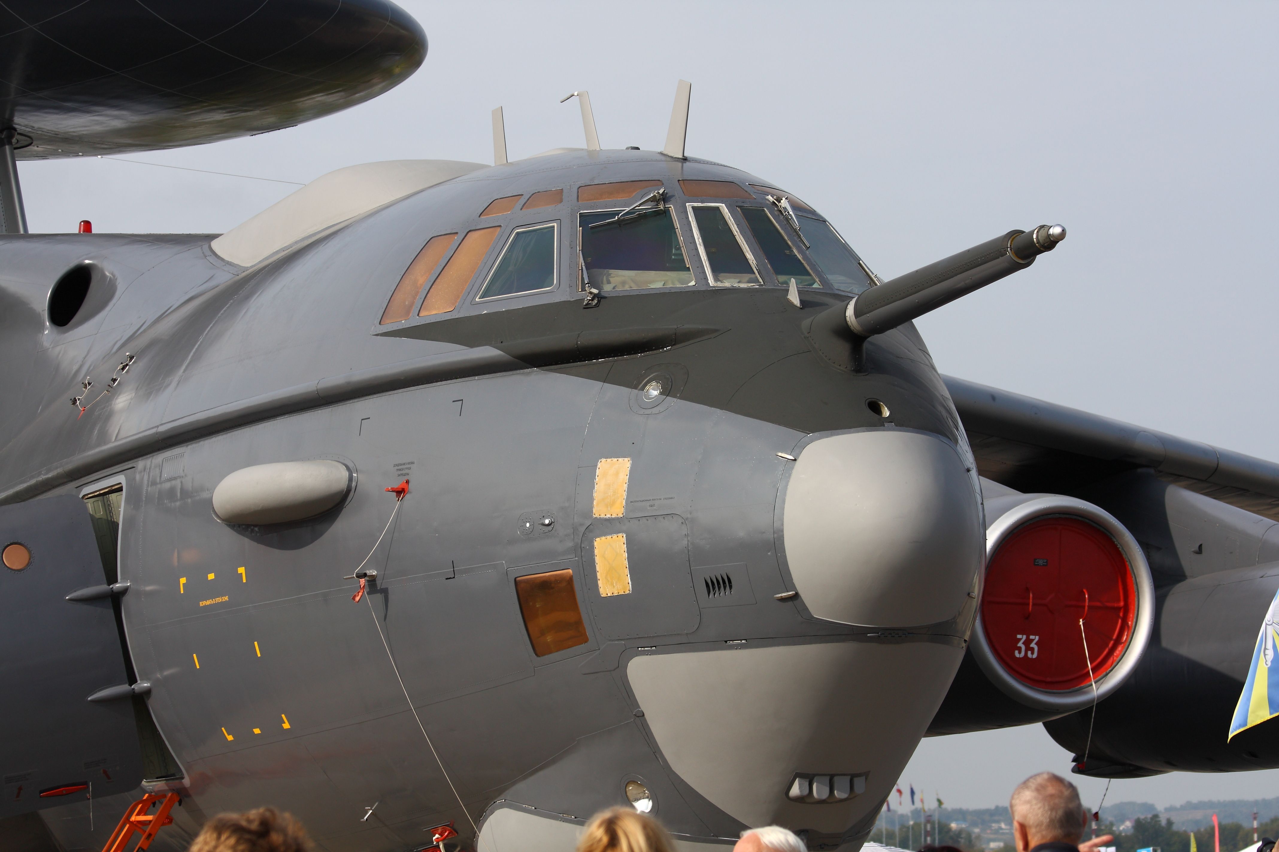 Beriev_A-50_at_the_MAKS-2013_%2802%29.jpg