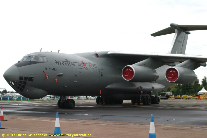 Il-78MKI_RIAT2007_2315_800.jpg