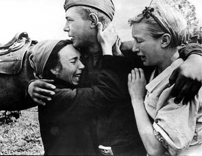 rus_troop_welcome_home.jpg