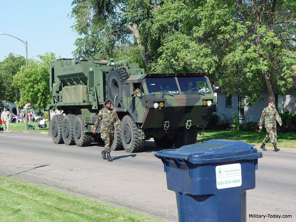 oshkosh_pls_l6.jpg
