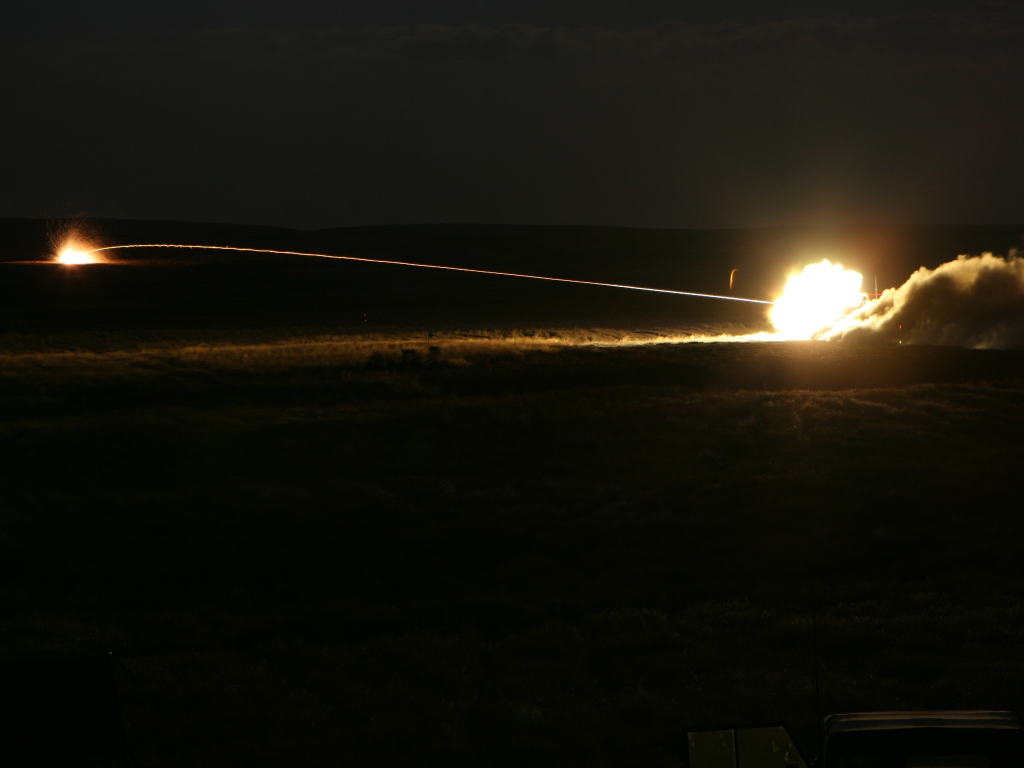 yakima_type90_mbt_night_shot_1.jpg