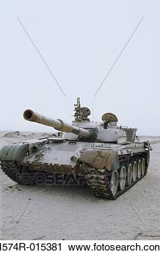 iraqi-t-72-main_~1574R-015381.jpg