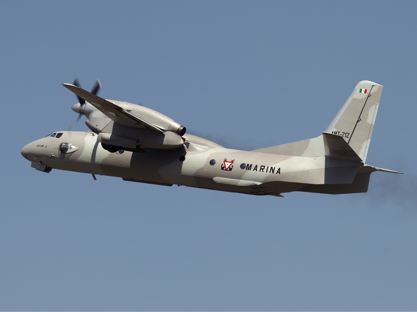 Mexican_Navy_Antonov_An-32_Karpezo.jpg