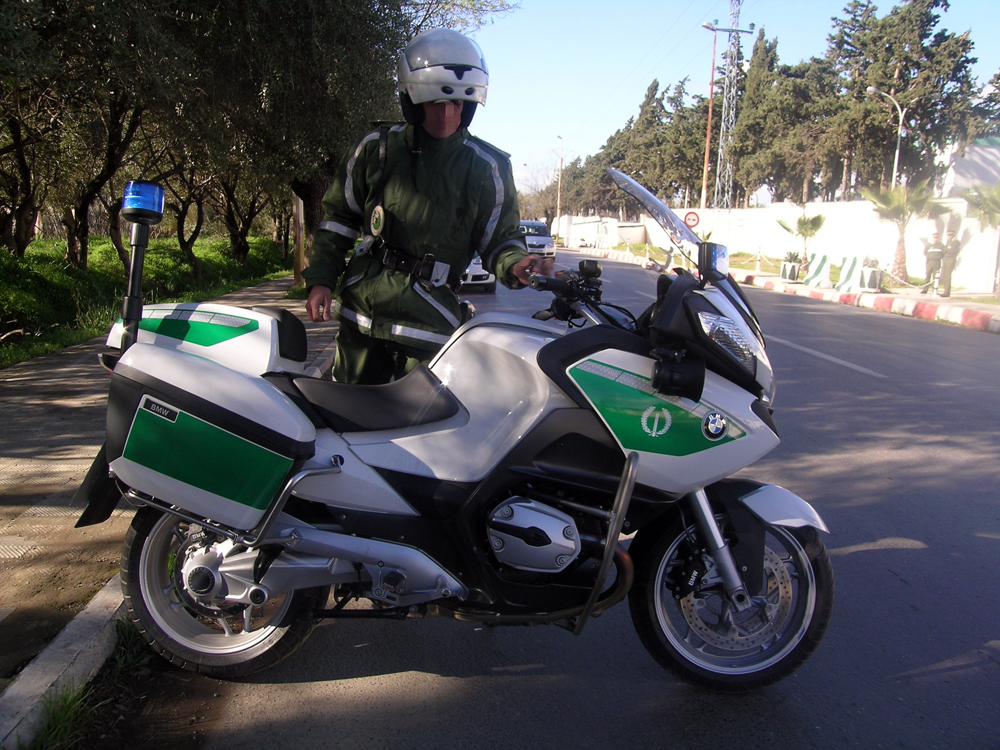 nouvelle-moto-Gendarmerie-nationale4.jpg