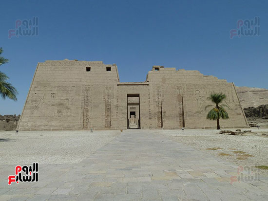 معبد هابو الذى شيدة الملك رمسيس الثالث لسرد بطولاته فى ردع الغزاة