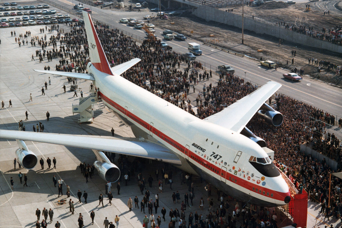 boeing-747-rollout-commemorative-brochure-1968-7_37334.jpg