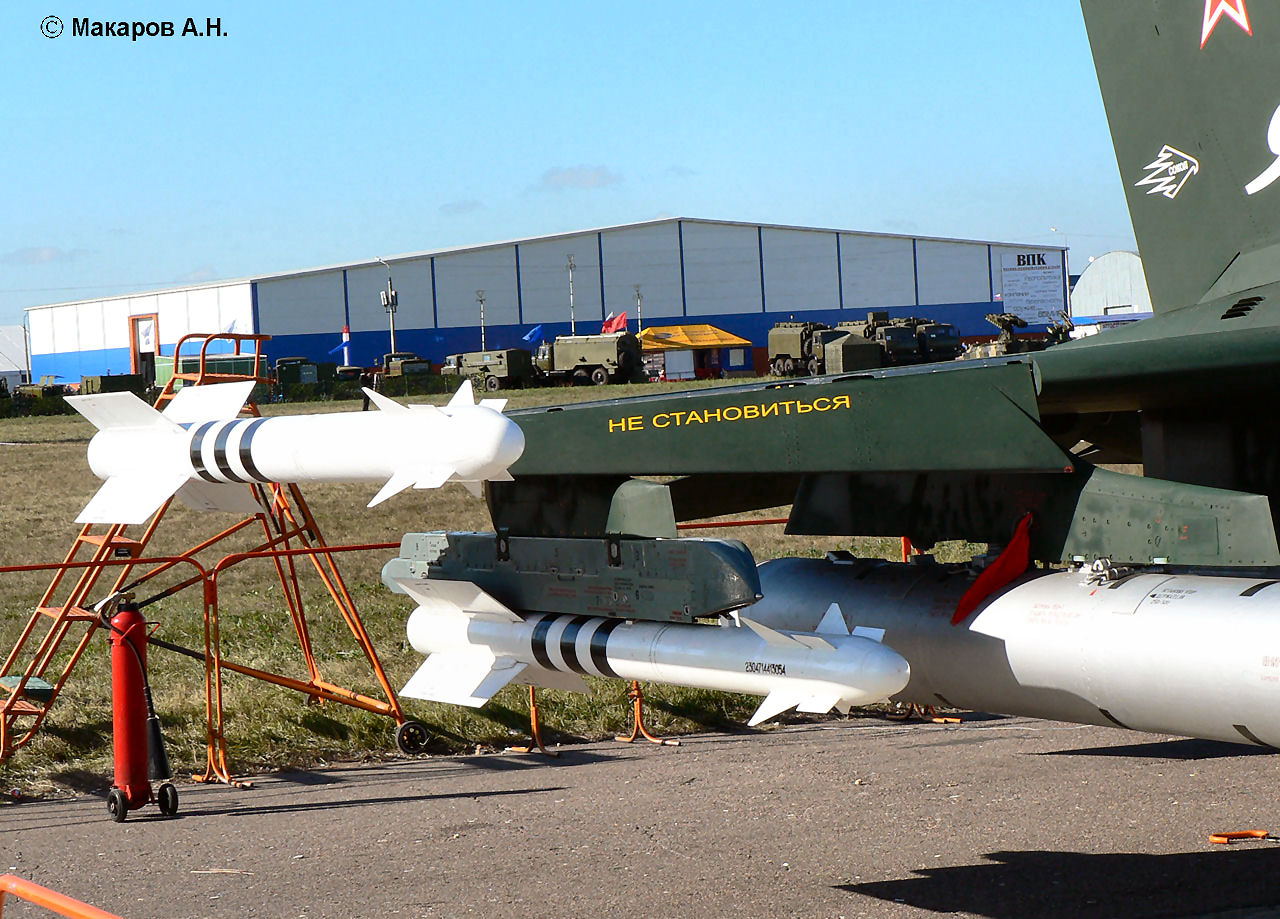 yak-130_10_of_34.jpg