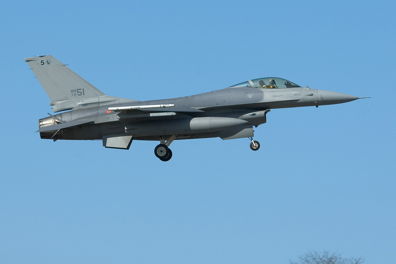 F16A15_MM7251.jpg