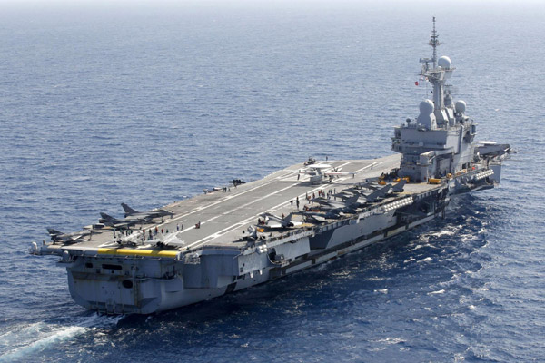 Aircraft-carrier-Charles-de-Gaulle.jpg