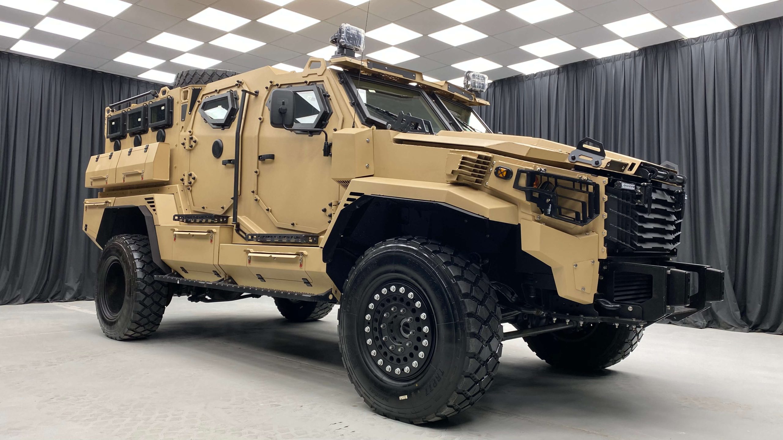 www.armoredcars.com