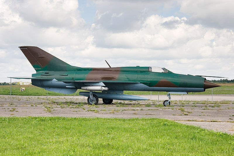 800px-Mig-21.jpg