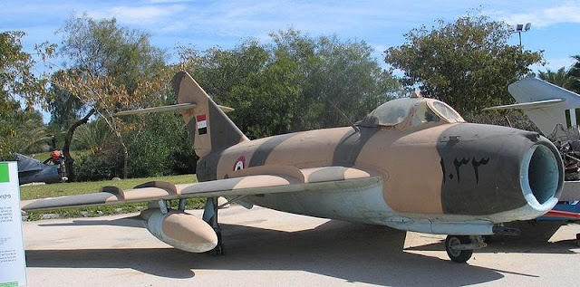 800px-MIG-17-hatzerim-1.jpg