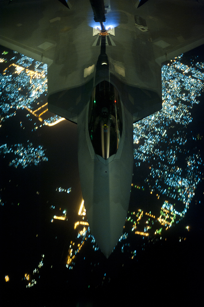 F-22-Refuel-3.jpg