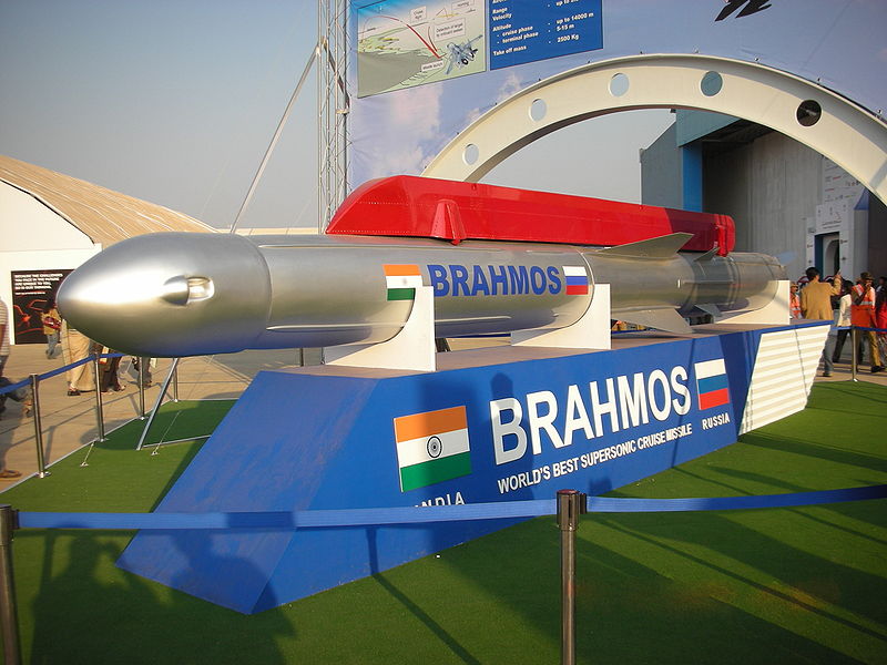 800px-BrahMos.jpg