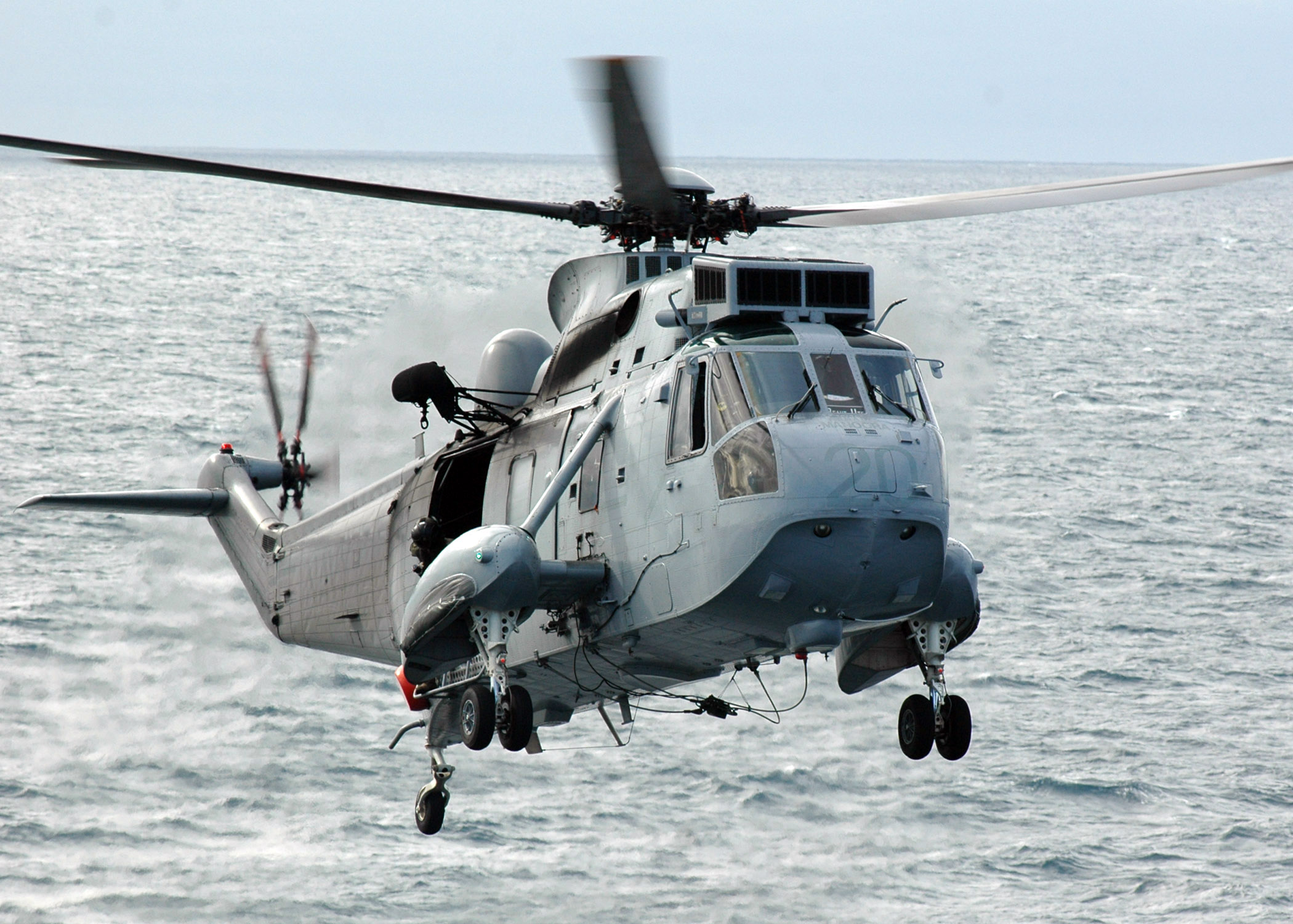 Sea_King_070624-N-6710M-001.jpg